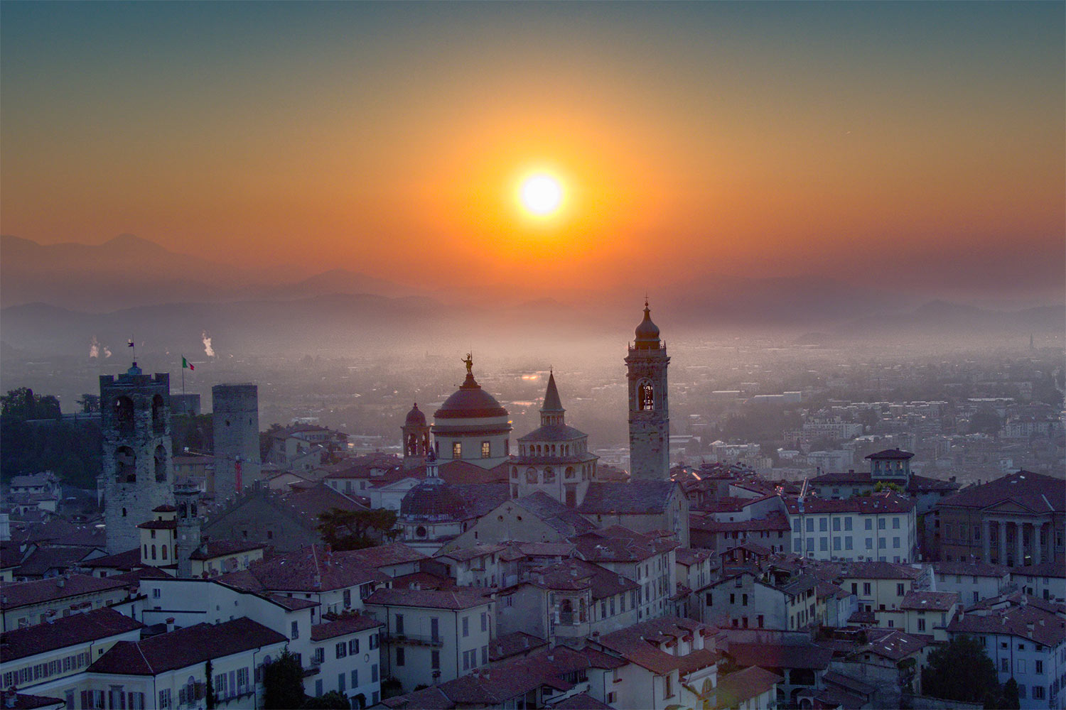 Bergamo By Tuk Tuk Città Alta Mura Drone Alba Copia